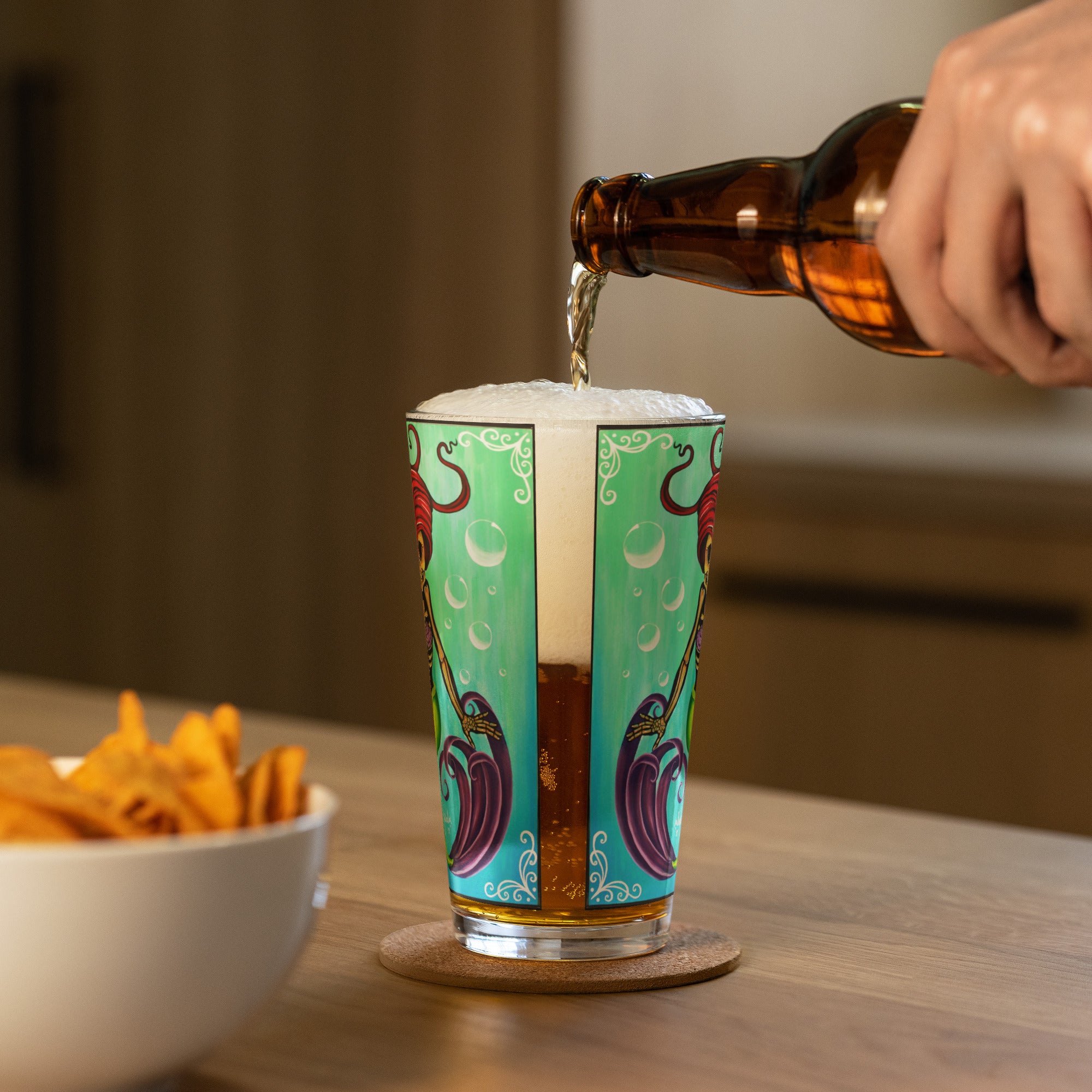 “La Sirena” Shaker pint glass